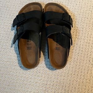 Birkenstock sandal size 8 in black